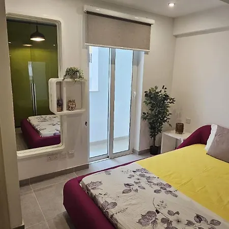 Ballutta And Ferries Apartman